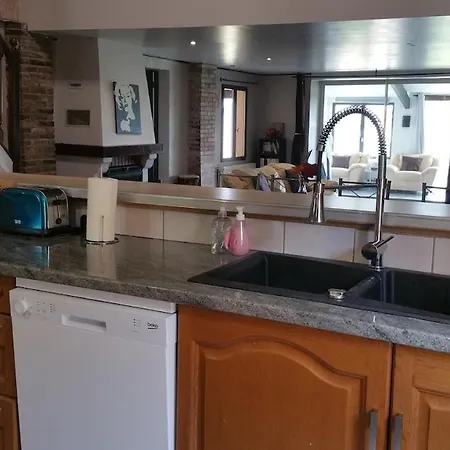 8 Personnes Avec Piscine Σπίτι διακοπών