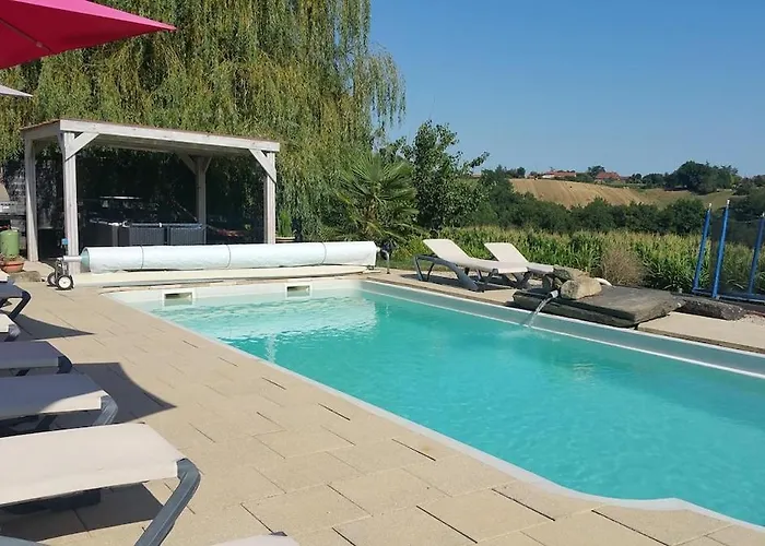 8 Personnes Avec Piscine