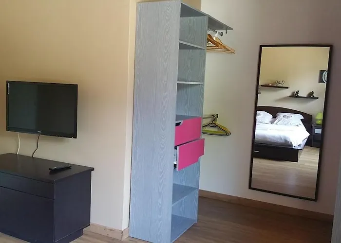 8 Personnes Avec Piscine Σπίτι διακοπών