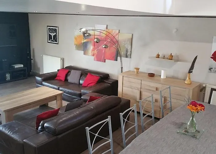 8 Personnes Avec Piscine Σπίτι διακοπών